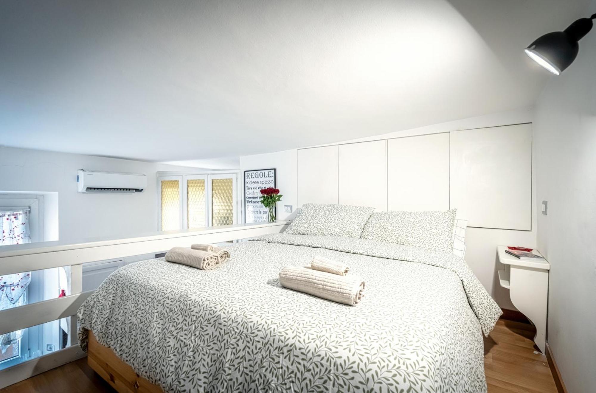 Loft Chic In Isola - Silenzioso E Ben Collegato Apartment Milan Luaran gambar